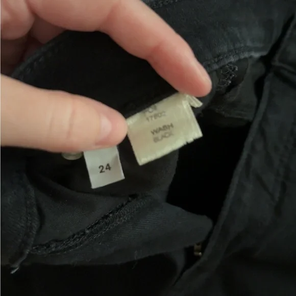 Reformation Harper Jean in Black - Picture 7 of 7